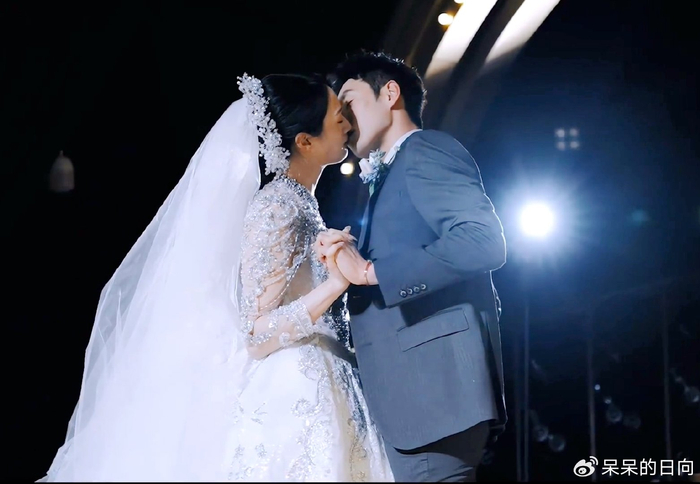 中国又一世界冠军大婚，与娇妻甜蜜热吻，28岁喜迎事业爱情双丰收|罗帅|现代五项|曹忠荣|张晓楠|全运会_新浪体育_新浪新闻